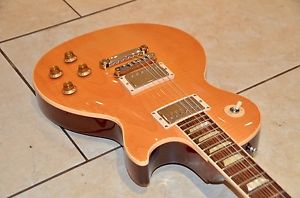 2005 Gibson Les Paul Standard. Trans Amber. 60’S Neck.