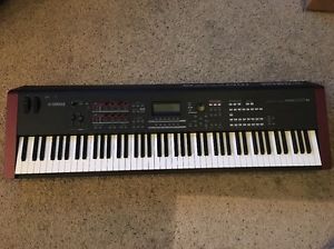 Yamaha MOXF8 88-Key Synthesizer Keyboard