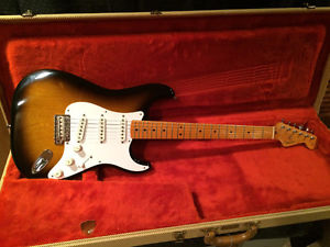 1984 Fender Stratocaster AVRI 1957 reissue 2 tone sunburst -  1 owner - Like New