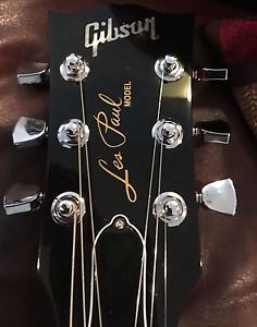 gibson les paul signature t