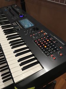 Yamaha Montage 6 keyboard Flagship Music Synthesizer with 61-key FSX action demo