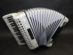 Akkordeon,  Fröhlich, C 20, made in ITALY, Verdeckcassotto