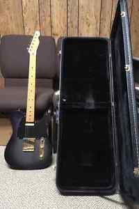 Eletric Guitar With Case