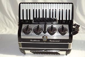 Piano accordion akkordeon SETTIMIO SOPRANI 80  bass