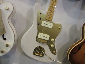 Fender Japan JM6