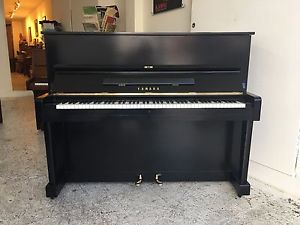 MUST SEE YAMAHA U1 IN BLACK SATIN MADE IN JAPAN