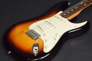 Fender Mexico Classic Series 60s Stratocaster 3 Color Sunburst F/S From JAPAN