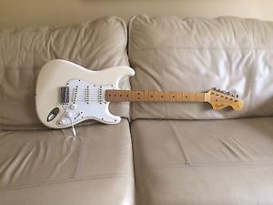 Fender Stratocaster 68 Reissue Hendrix Strat setup Left handed MIJ Made in Japan