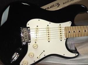 Fender American Standard Stratocaster Electric Guitar With Maple Fretboard Strat