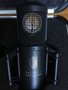 Brauner VALVET C