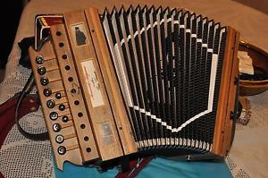 ORGANETTO 2 BASSI ORIGINALE "CALABRESE" IN NOCE