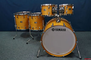 Yamaha Absolute Hybrid Maple Shellset  -  "Vintage Natural"  -  22,10,12,14,16"