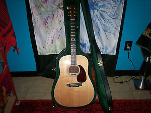 MARTIN MMV CUSTOM SPRUCE/ROSEWOOD GUITAR WITH MARTIN HSC