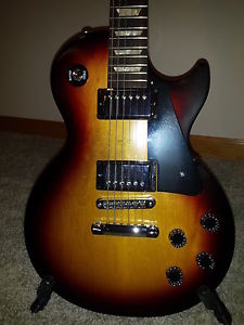 2016 Gibson Les Paul Studio Faded - Fireburst, Chrome Hardware