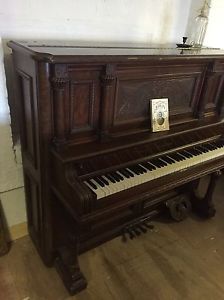 upright piano