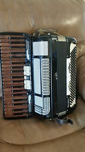 Accordion la toska/3/5/Hand.made.reeds ex.condition