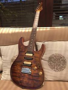 Suhr Modern GUTHRIE GOVAN, FLAME MAPLE, MAHOGANY, PAU FERRO w/ Hard Case