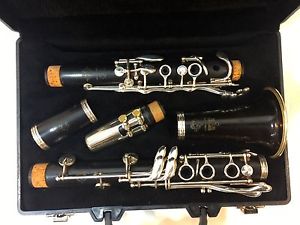 Vintage 1960s Selmer Paris Series 10G CLARINET- Silver keys