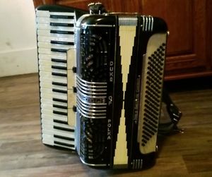 Italo American PolytonL Accordion