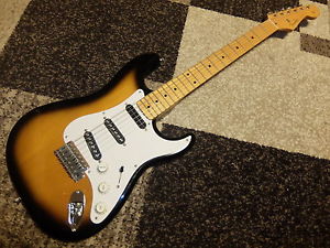 Fender Japan ST57 CUSTOM