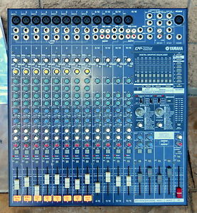 Yamaha EMX5016CF 16 Input 12 Channel Powered Mixer w Effects Used Fine !