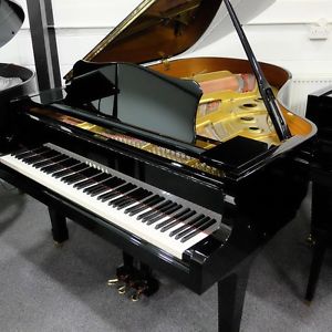 Yamaha C3 Grand Piano - Polished Black