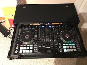 Pioneer DDJ-SX2 Serato DJ Controller W/Odyssey Black Label Flight Case DDJSX2