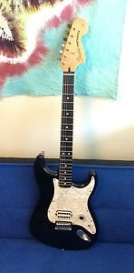 Fender Tom Delonge Stratocaster 2002 Black