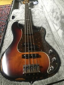 ESP Vintage-4 E-II Vintage Series Electric Bass Guitar W/ hardshell Case
