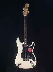 2015 Fender American Special Stratocaster HSS, Olympic White