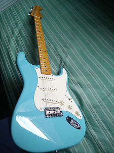 USA FENDER STRATOCASTER ERIC JOHNSON ALDER BODY TROPICAL TURQUOISE. PRECIO FINAL