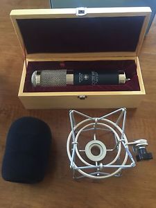 Sterling Audio FET Condenser Microphone ST6050 Ocean Way Signature Edition