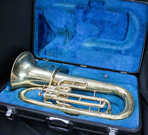 Yamaha YEP-201M EUPHONUIM 3-VALVE (ROUGH FINISH - BUT FANTASTIC PLAYER!)