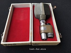 ***AKG D20 B-*AWESOME CONDITION!!*-*SUPERB SOUND!!*-VINTAGE MICROPHONE***