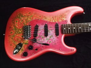 Free Shipping Used Fender Japan ST'72 Pink Paisley Electric Guitar