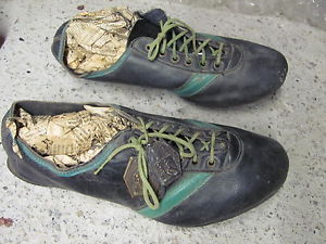 CHAUSSURE CROSS ANNEE 50/60 TRES BON ETAT