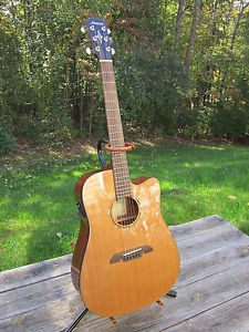 2015 Alvarez Masterworks MD65CE Acoustic Electric Guitar with OHSC