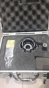 AKG C 414 XL II Studio Multipattern Condenser