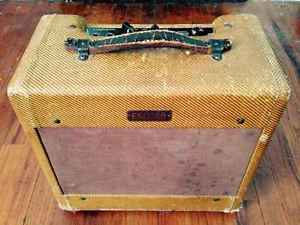 Vintage 1952 Fender Tweed Princeton 1X8 Combo Amplifier