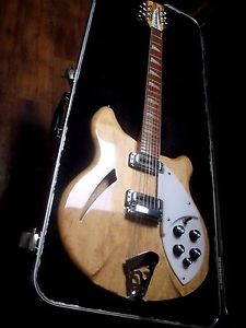 RICKENBACKER- 2001 - 360 - 12 String - MAPLEGLO - ORIGINAL HARD CASE - EXCELLENT