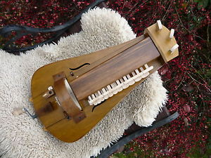 HURDY GURDY