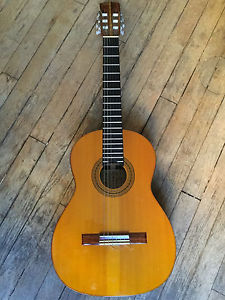 VINTAGE 1970 B&M 'CONCERT' HAND MADE BY SADAO YAIRI CLASSICAL GUITAR