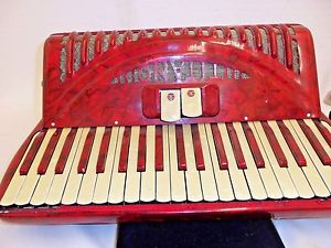 120 Bass Titano Ladies Red Accordion