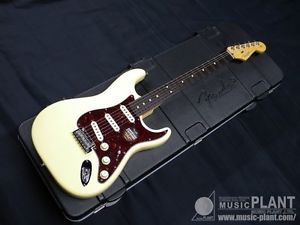 Fender USA American Standard Stratocaster UG Vintage White Electric Guitar
