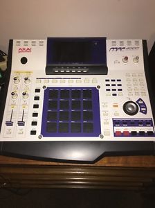 akai mpc 4000 (VERY CLEAN)
