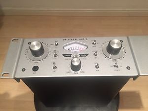 UAD 710 Twin-Finity Valve/Solid State Mic Preamp & DI Box - Universal Audio