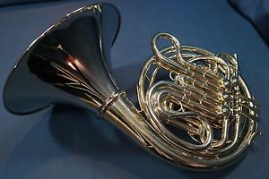 Holton Farkas H-279 (179 with screw bell) Double French Horn w/Case, Mouthpiece