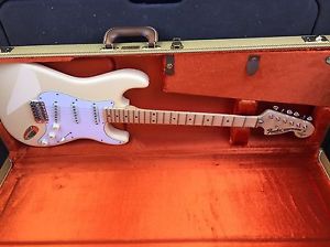 Fender Artist Signature Yngwie Malmsteen Stratocaster Electric Guitar