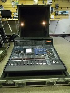 Yamaha DM-2000-V2 Digital Mixer w/ Road Case