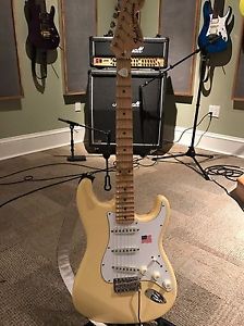 2014 Yngwie Malmsteen Fender Stratocaster-mint, Barely Played!